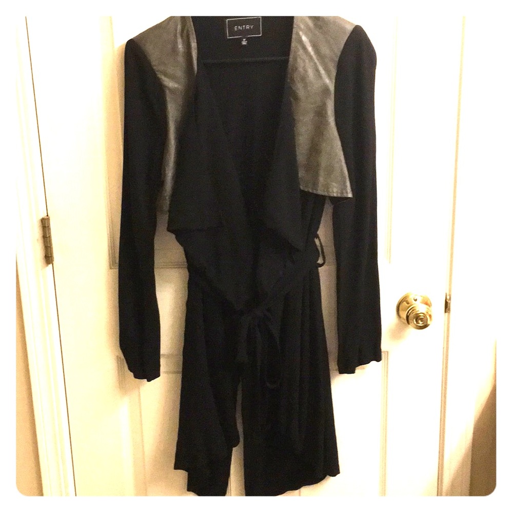 Entry faux leather detail jacket